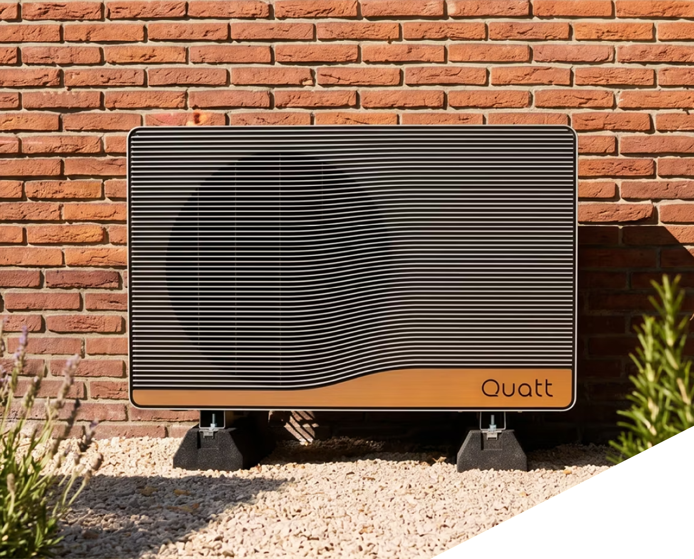 Quatt V2 Hybride warmtepomp, ge&iuml;nstalleerd bij een woning